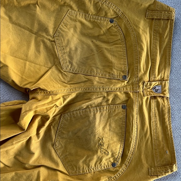 Women’s kuhl yellow hiking pants - Picture 7 of 7